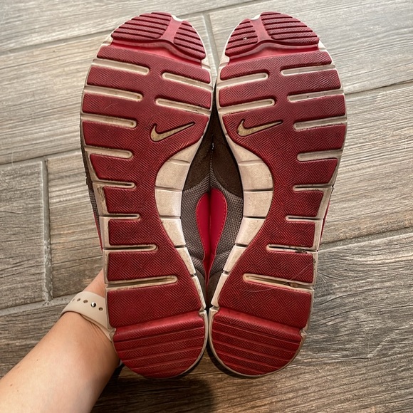 Women’s Nike shoes - Picture 4 of 5